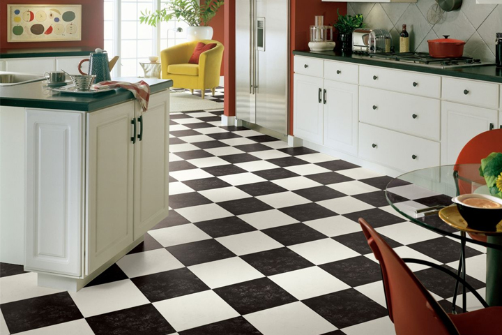 A classy and classic checked LVT black & white floor from www