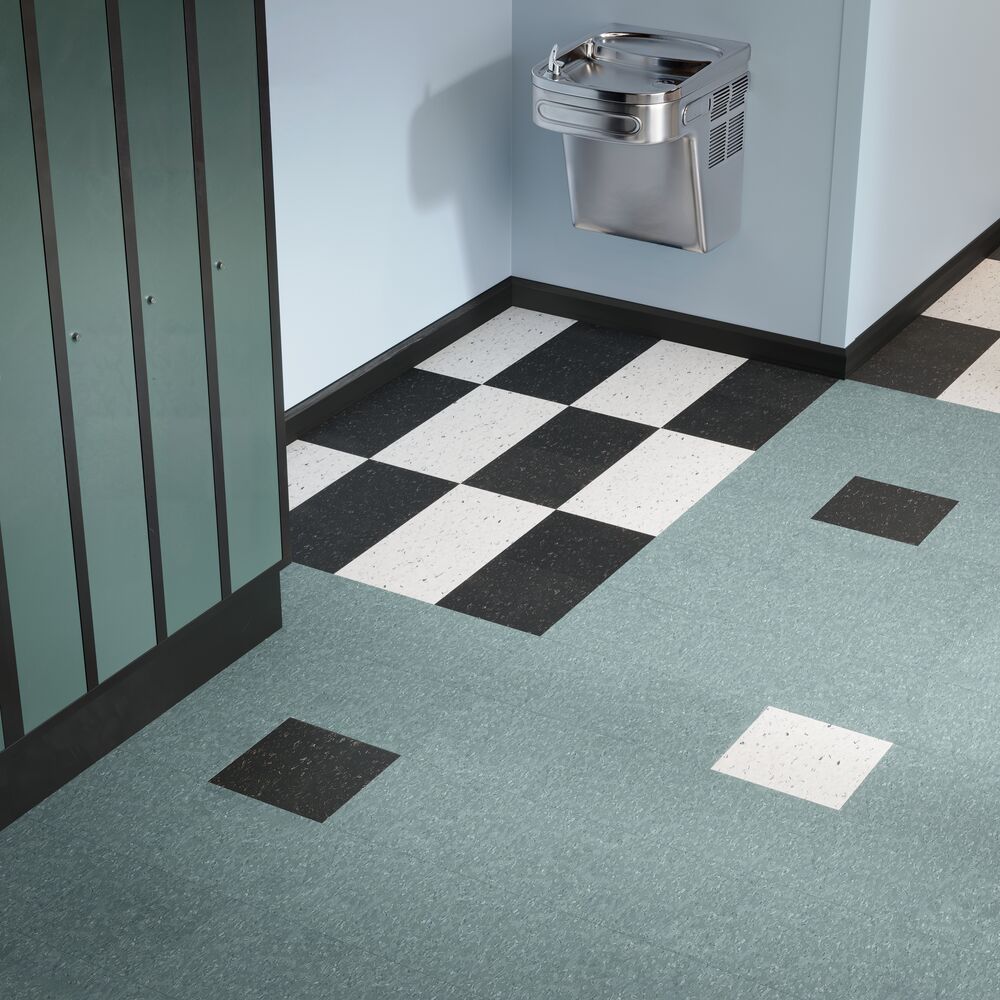 Slip-Retardant Flooring – A Guide for Commercial Spaces